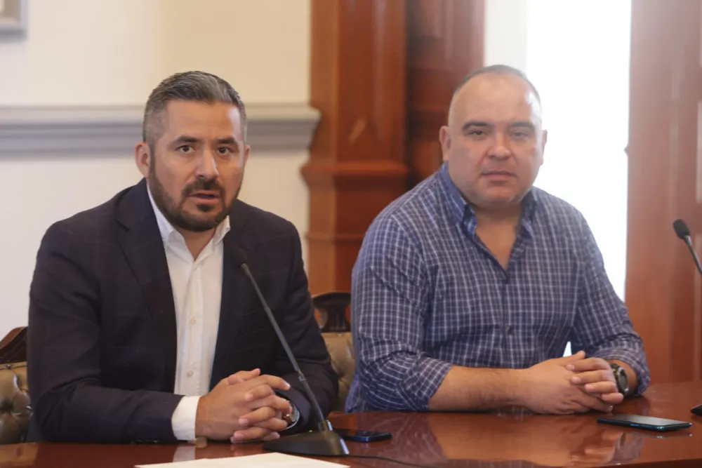 Adán Domínguez