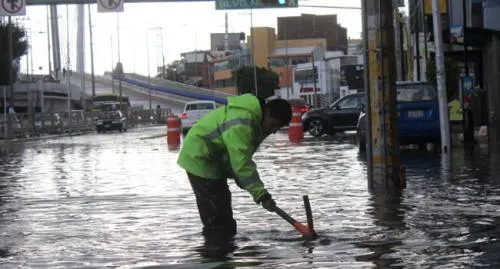 Inundaciones de la 31 poniente se deben a la falta de pavimentación de calles: Dávila Ramos