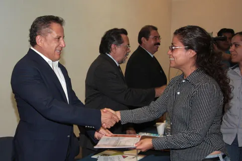 Papel de las universidades inherente al futuro de los jóvenes: EAI