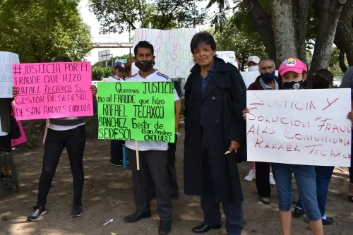 Vecinos de San Andrés Cholula denuncian fraude  por parte de un presunto funcionario