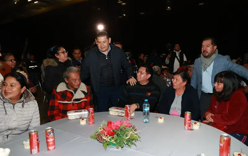 alejandro-armenta-cena-navidena-centro-expositor