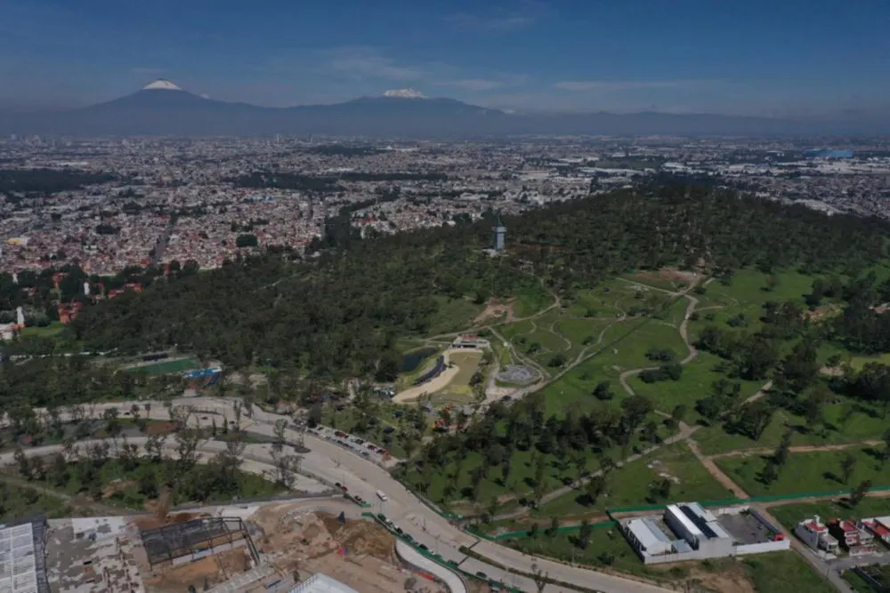 Cesan a administrador del Cerro de Amalucan por cobros indebidos a comerciantes
