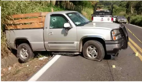 Hallan camioneta de  ex candidato del PRI en Jalpan; se presume fue secuestrado