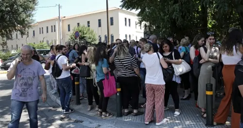 Sismo magnitud 5.1 sorprende en Atenas, Grecia