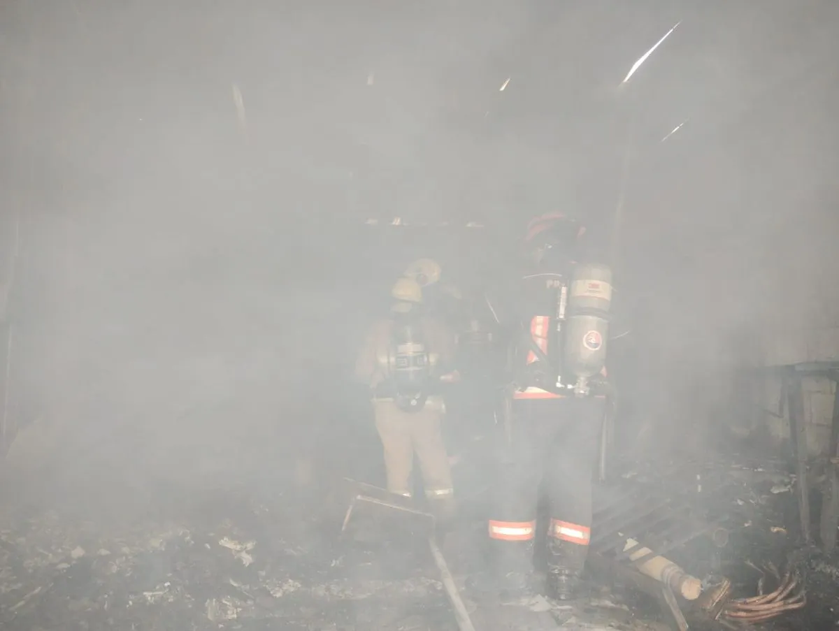 incendio-plaza-comercial-mayorazgo-mercado-independencia