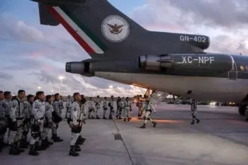 México inicia movilización de 10 mil militares en la frontera con Estados Unidos