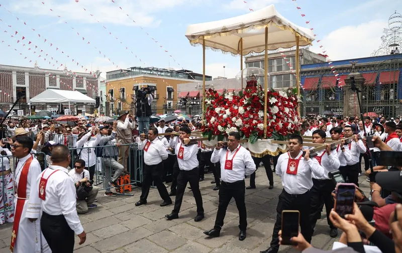 procesion-viernes-santo-pue-25