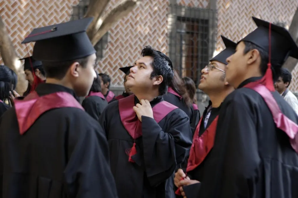 Graduaciones deberán cumplir con protocolos anti Covid-19: SSA