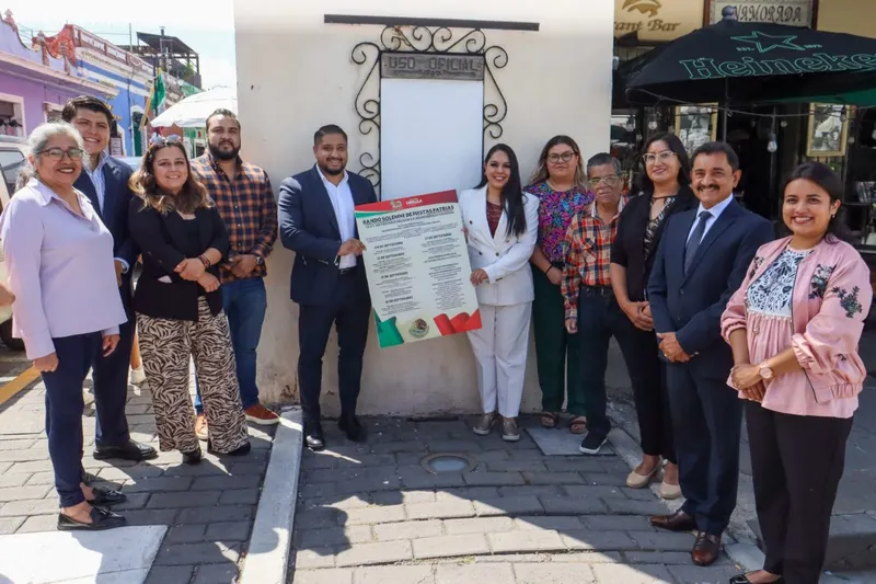 Coloca Tonantzin Fernández Bando Solemne con motivo de las Fiestas Patrias