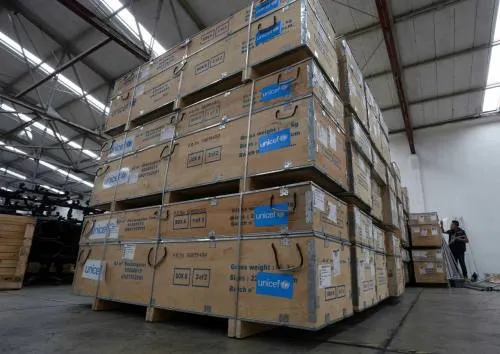 Puebla recibe 50 carpas de Unicef para el regreso a clases en escuelas afectadas por el sismo