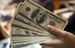 Dólar cierra en 20.20 pesos a la venta