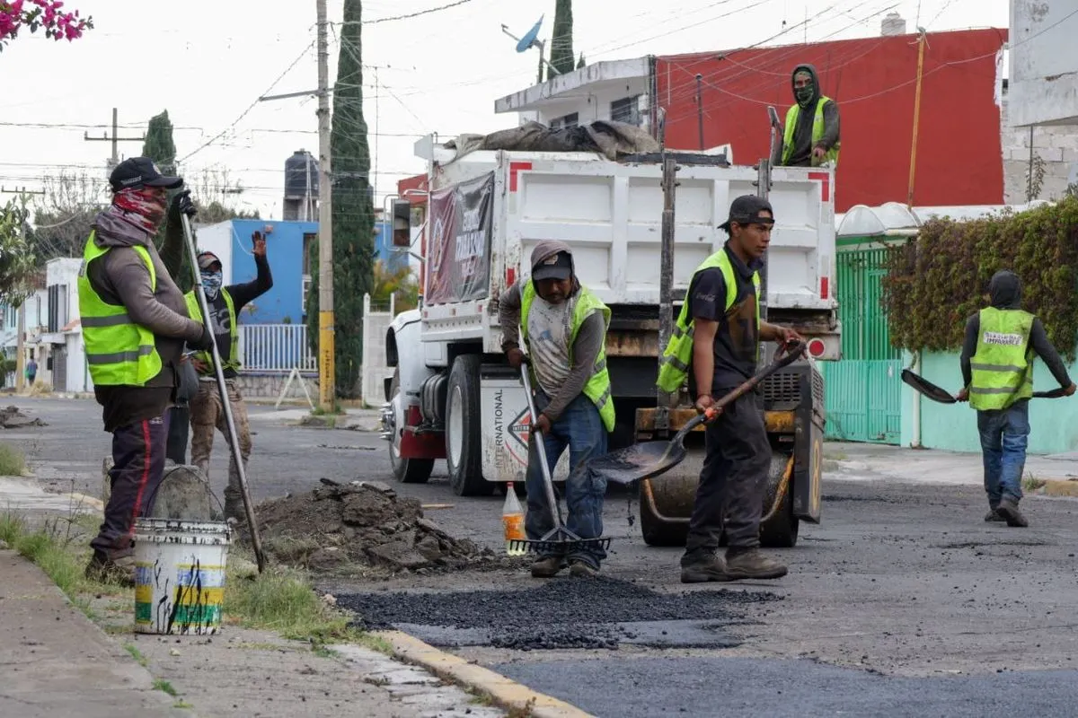 ayto-pue-bacheo-jardines-de-san-manuel