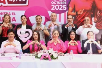 Se suma Voluntariado del Congreso del estado de Puebla a la Carrera Rosa 2025
