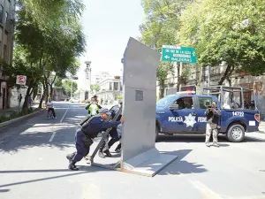 Gobernación acata fallo y abre Bucareli; reanudan el paso vehicular