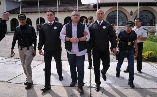 Posponen audiencia contra Javier Duarte porque su defensa “no fue notificado”