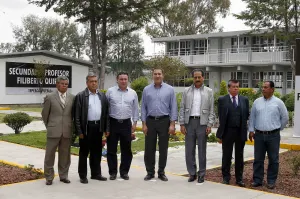 Gobernador recorre preparatoria BUAP en Tepeaca