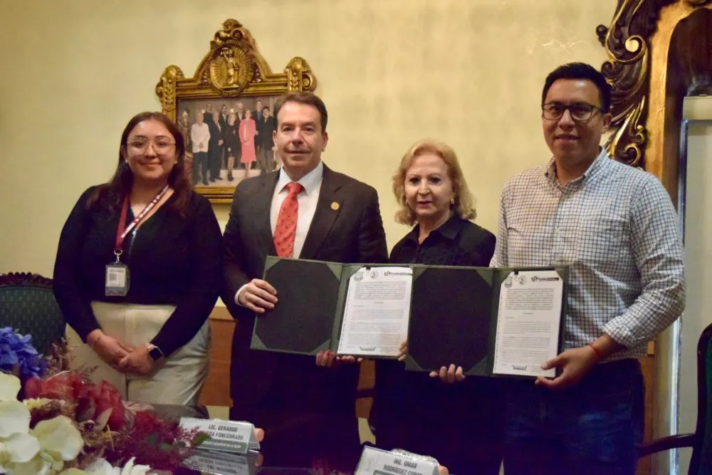 Firman convenio la Escuela Libre de Derecho de Puebla y el Organismo Operador del Servicio de Limpia