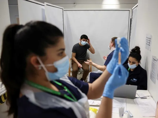 En Reino Unido, vacunan a más de 20 millones de personas contra el Covid-19