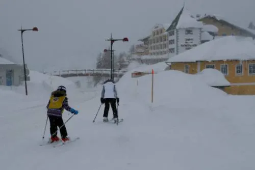 Avalancha de nieve deja tres muertos y un desaparecido en Austria