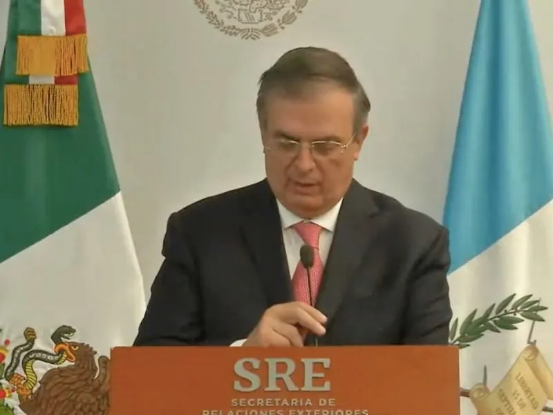 Ebrard anuncia con 6 países más grupo para desmantelar red de trata