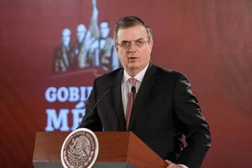 Gobierno de México redujo flujo migratorio en 56% tras acuerdo con EU, reporta Ebrard