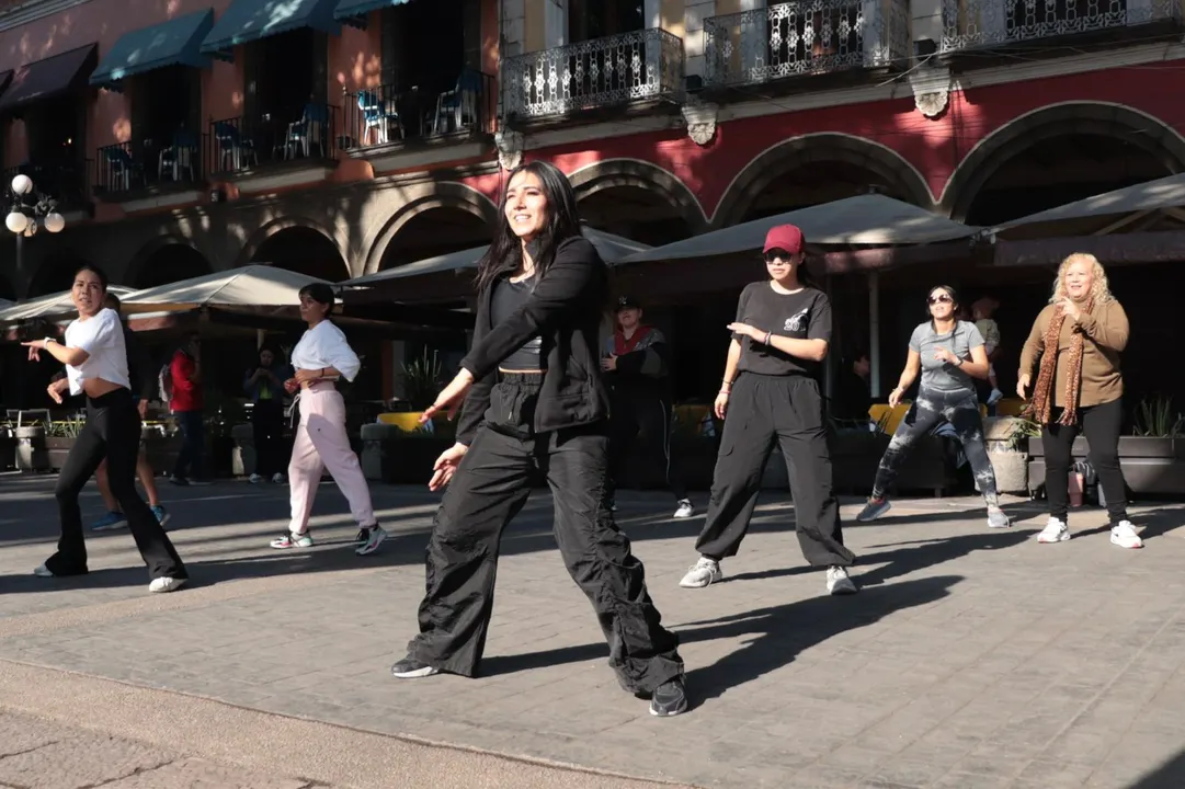 Gran aceptación del "entrenamiento funcional" durante la Vía Recreativa en la ciudad