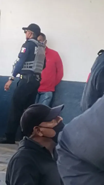 Detienen a ex director policial, por violencia familiar