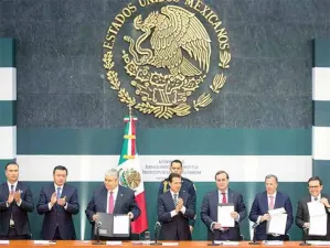 Peña ajusta salario de la alta burocracia en un 10%