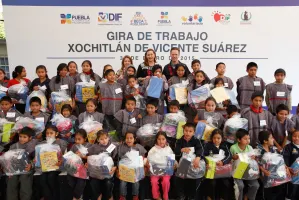 Entregan equipamiento y dignificación de desayunadores en Zacapoaxtla