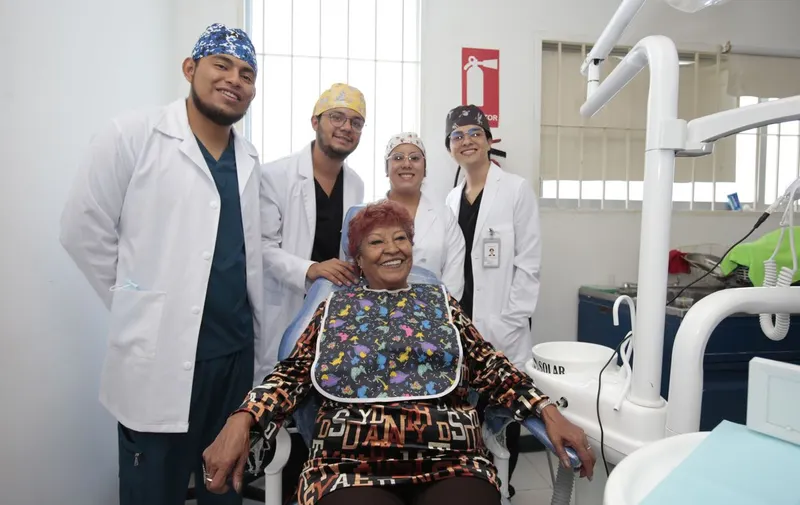 sedif-pue-protesis-dentales-adultos-mayores