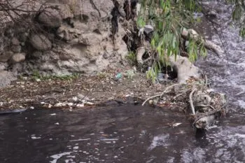 Reportan que empresas de Huejotzingo arrojan aguas negras en Juan C. Bonilla