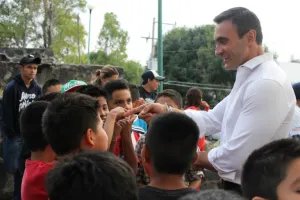 Espacios deportivos para mejorar desarrollo de niñez y juventud: Cabalán Macari