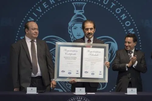BUAP, primera institución pública de educación superior en lograr certificación ISO 9001:2015