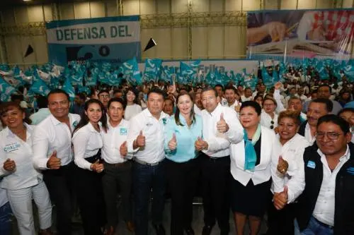 Soy una mujer de palabra, que ama a su estado:Martha Erika