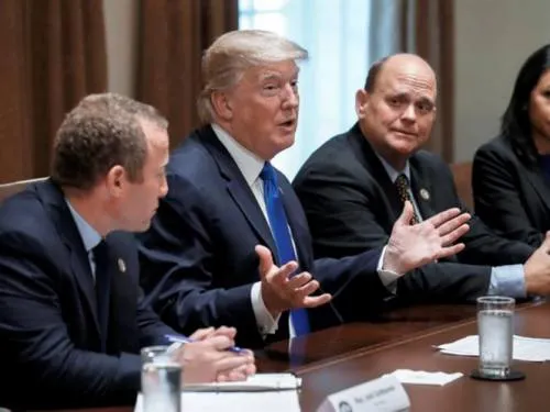 Anuncian demócratas acuerdo para proteger a “dreamers”