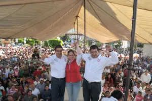 Ante miles de poblanos, muestra PRI su fuerza en Amozoc