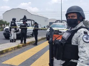 Sube a dos, la cifra de muertos por explosión de bodega huachigasera en Cuautlancingo