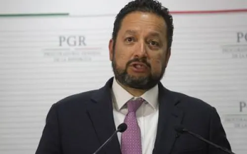 Juez desecha solicitud de amparo de extitular de SEIDO para evitar detención