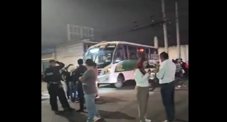 Escala conflicto en Chiltepeque: bloquean Valsequillo y “secuestran” camiones de RUTA