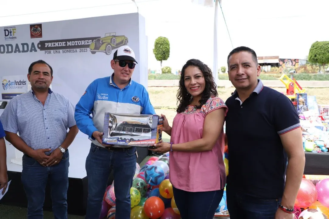 Expo Rodada "Prende Motores por una Sonrisa 2023"