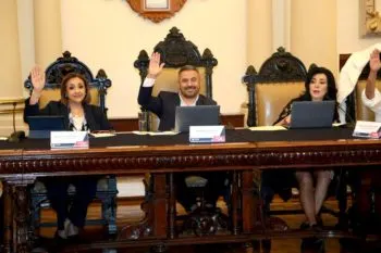 Cabildo aprueba estados financieros del Ayuntamiento de Puebla en medio de controversias