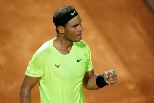 Rafael Nadal regresa a la pistas tras haber superado el Covid-19