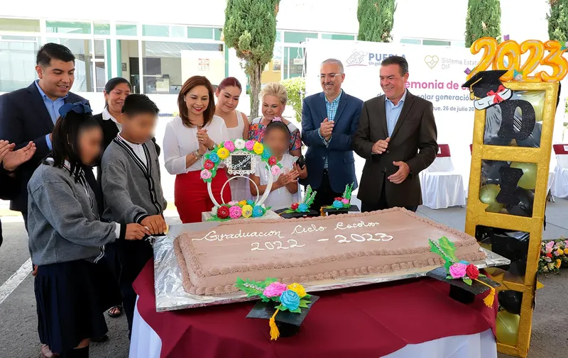 graduacion-casas-de-asistencia-sedif-puebla