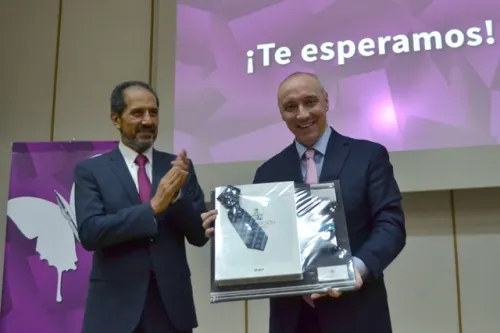El objetivo fundamental de toda argumentación jurídica es convencer: Miguel Carbonell