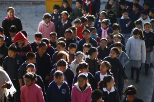 Padres de escuela Paulina Maraver exigen salida de docentes