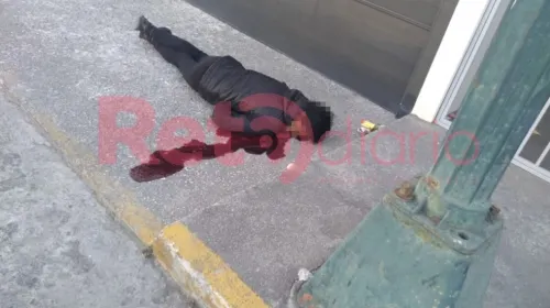 Abaten a asaltante de transporte público en la Gabriel Pastor; su cómplice fue detenido