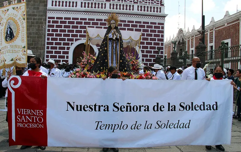 nuestra-senora-de-la-soledad-procesion-de-viernes-santo