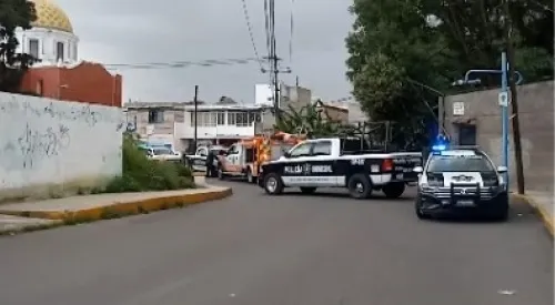 Hallan restos humanos dentro de caja de cartón abandonada en barranca de San Jerónimo Caleras