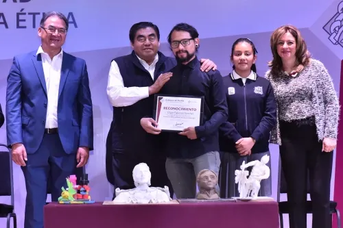 Convoca Barbosa Huerta a recuperar la paz en Puebla