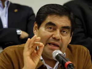 Gracias al PRI, Barbosa será presidente del Senado